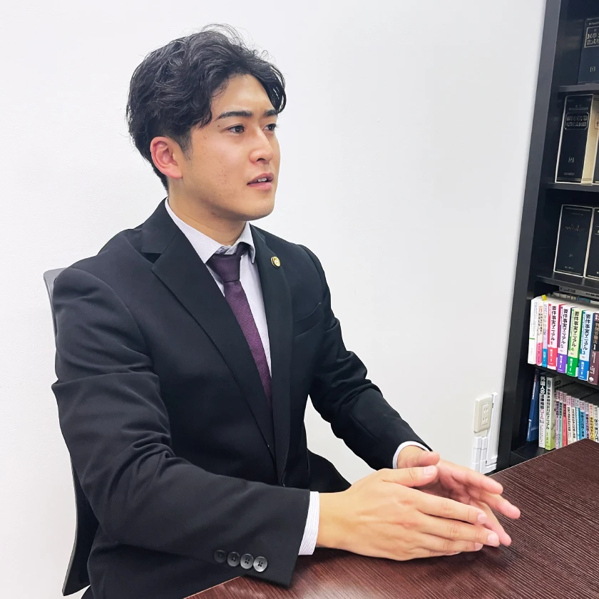 弁護士　三島　由暉
